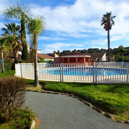 Le Lavandou, 3 Pieces, 4 Personnes - Fr-1-251-622 Apartment Le Lavandou