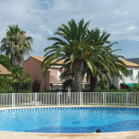 Le Lavandou, 3 Pieces, 4 Personnes - Fr-1-251-622 Apartment *